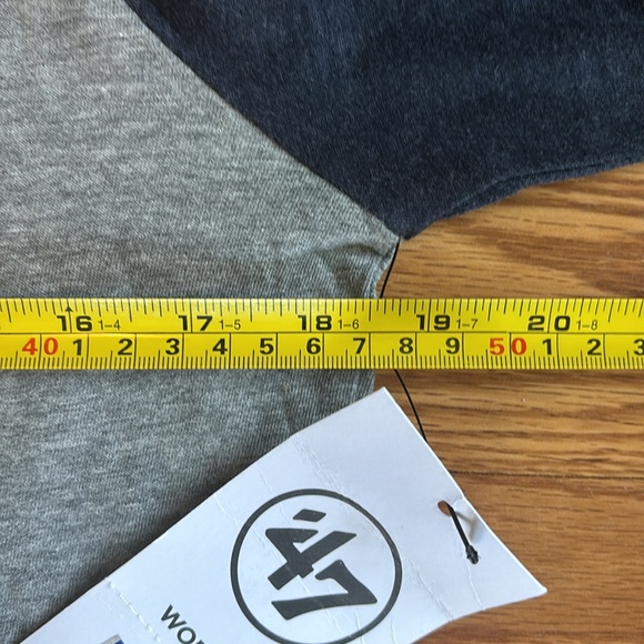 NWT 47 Women's University of Arizona Wildcats Gray Blue Baseball Tee Size Medium - Picture 10 of 11